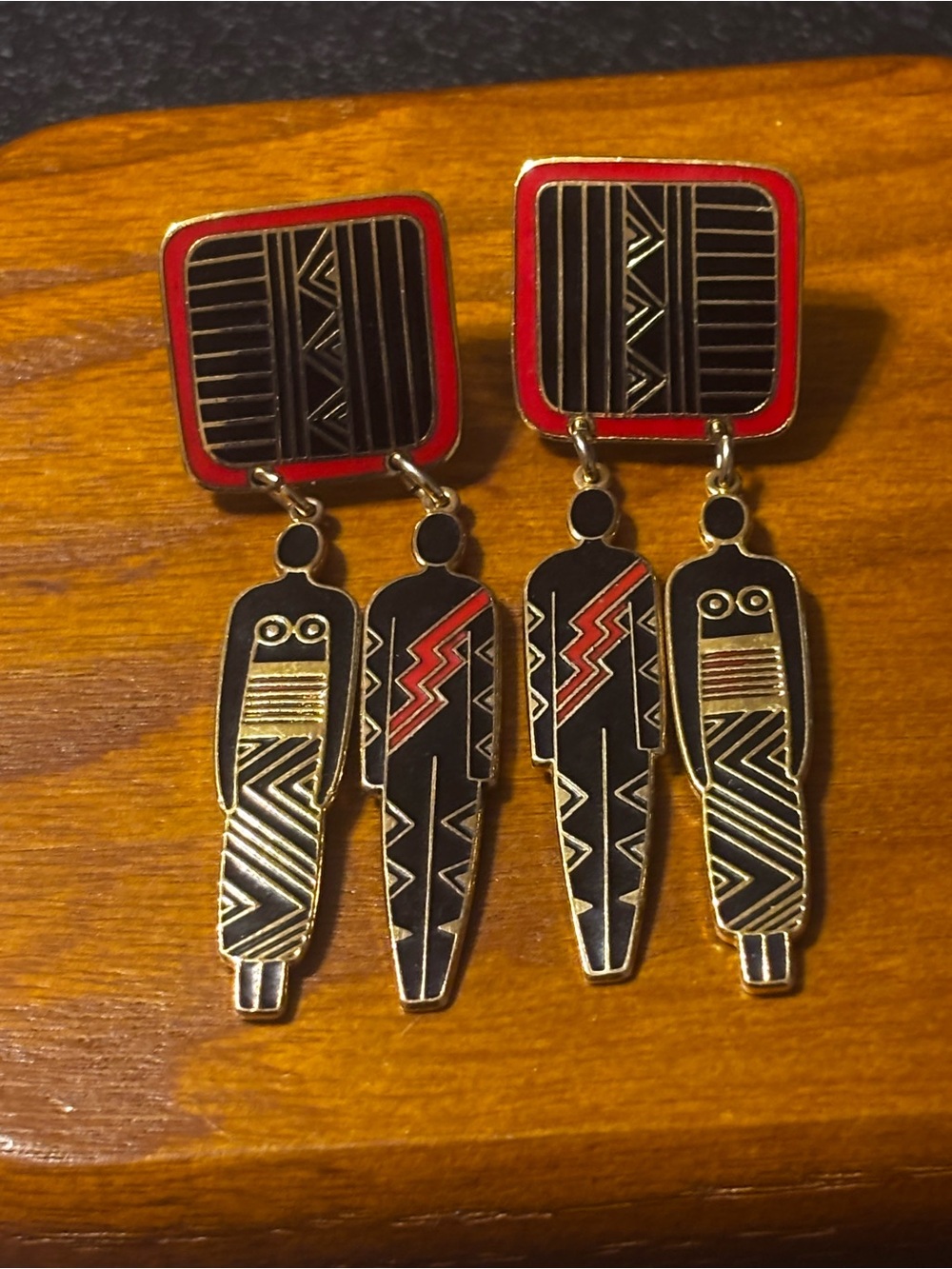 Laurel Burch Black and Red Tribal Figure Drop Earrings Friends Woman Man Tribal - Picture 9 of 11